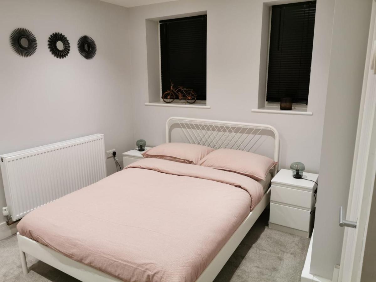 4 Sleeps And Travel Cot- Close To Beach And Restaurants Bornemouth Extérieur photo