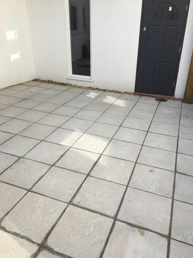 4 Sleeps And Travel Cot- Close To Beach And Restaurants Bornemouth Extérieur photo